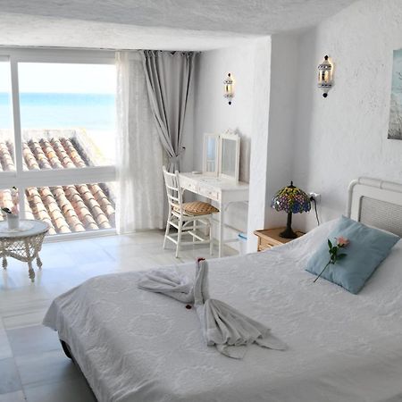Sea Shells At Bahia Dorada Villa Estepona Exteriör bild