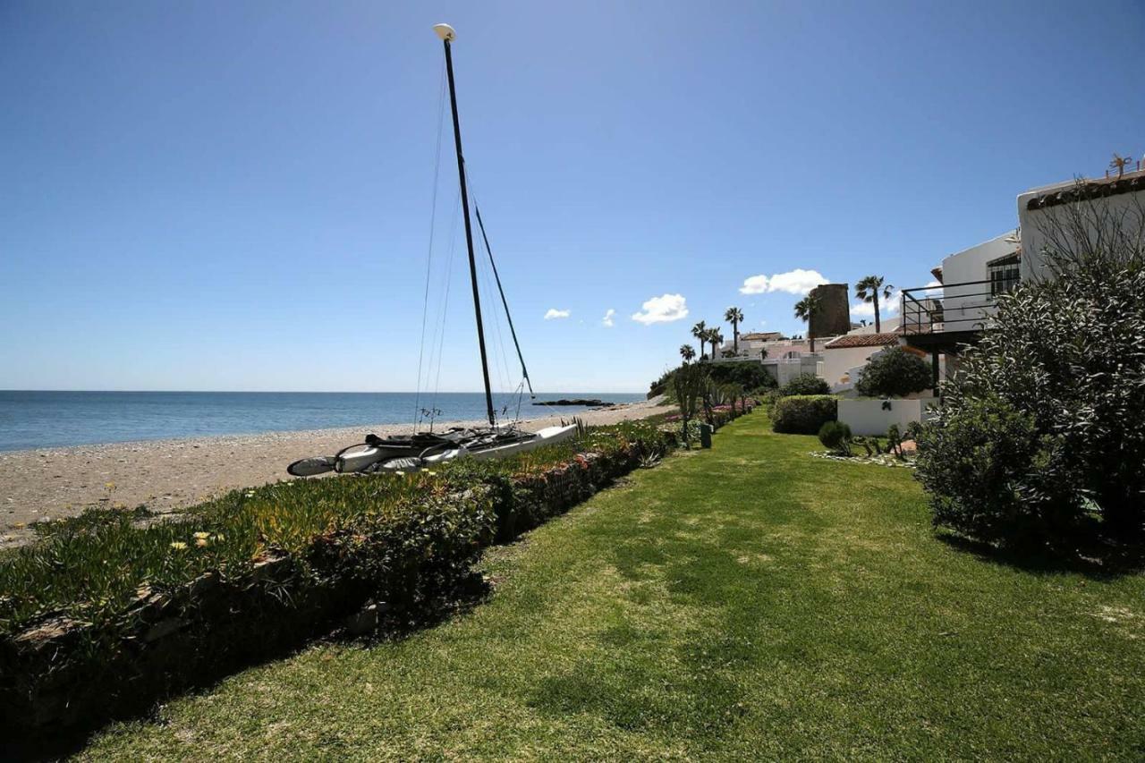 Sea Shells At Bahia Dorada Villa Estepona Exteriör bild